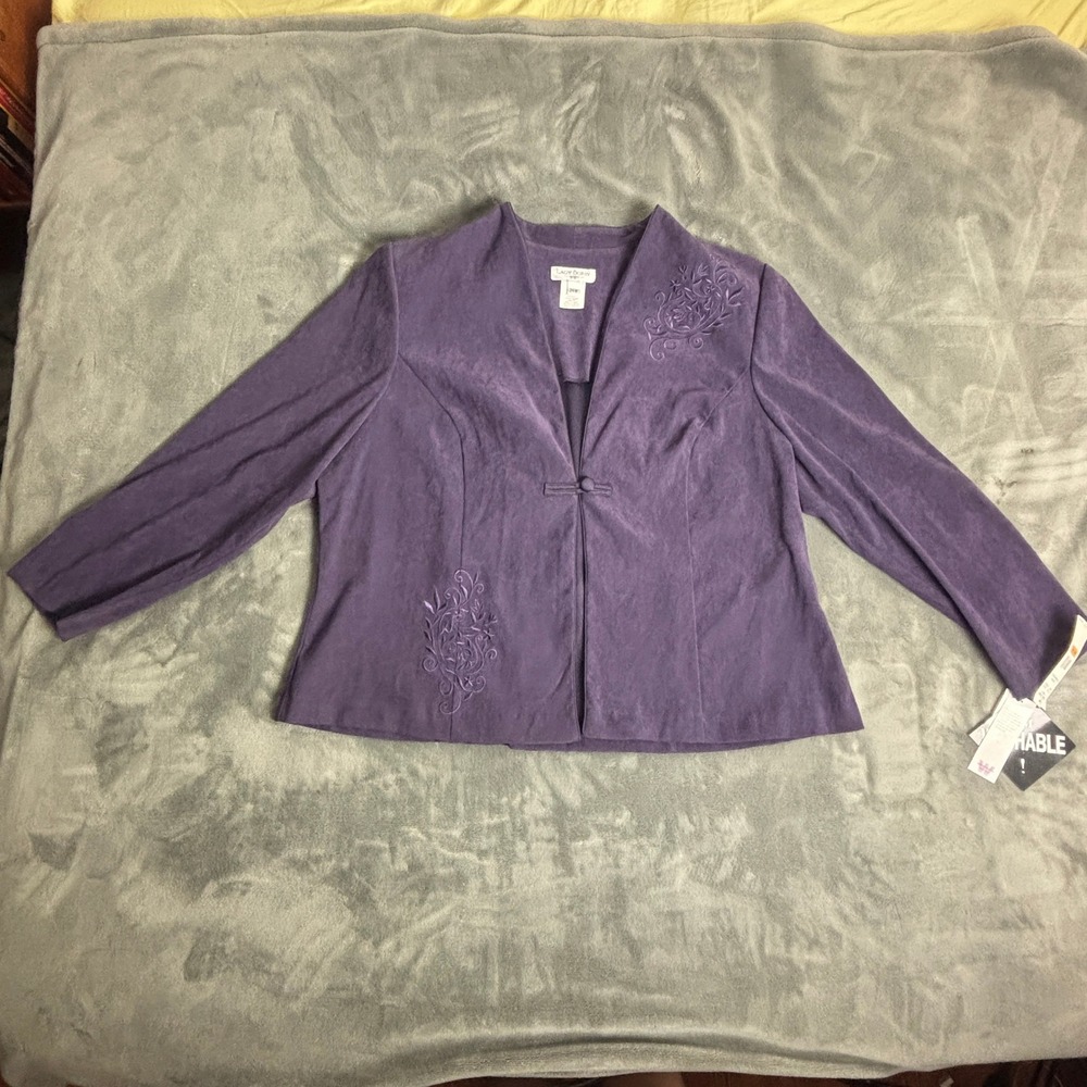 NWT Lady Dorby 24W Purple Faux Suede Embroidered Jacket Frog Closure Whimsygoth